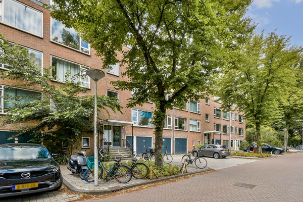 Medium property photo - Zuid-Hollandstraat 104-3, 1082 EM Amsterdam